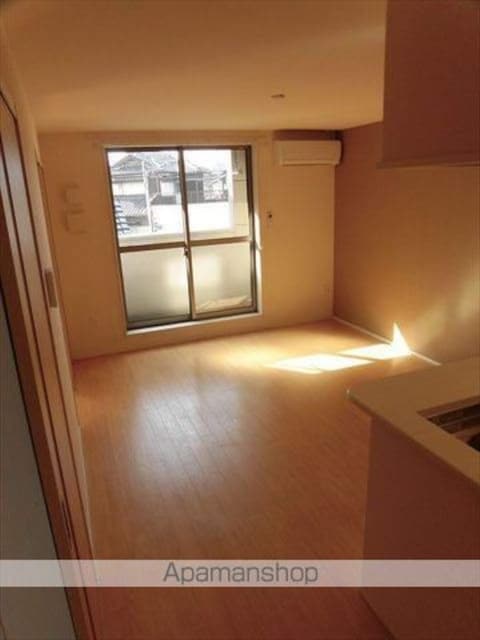 和歌山県和歌山市松江[2LDK/53.92m2]のリビング・居間