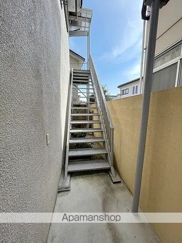 小滝アパートの玄関写真