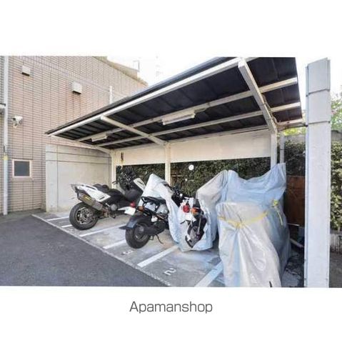コンフォリア下北沢の外観写真