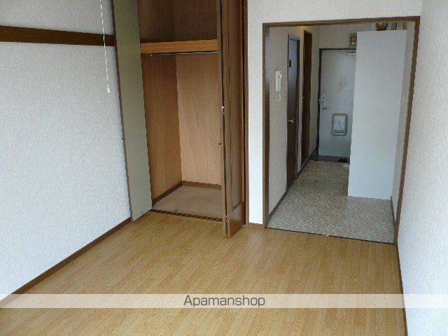 ニューエステートの内装写真