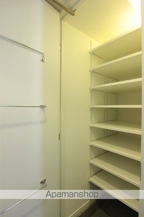 グランドコンシェルジュ新御徒町アジールコート[1LDK/40.27m2]の玄関