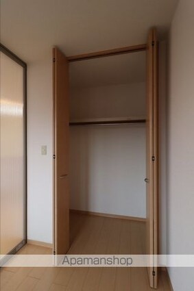 Ｃｏｍｏｄｏ　Ｇｉｏｎｅ　Ａ棟[1LDK/33.39m2]の収納