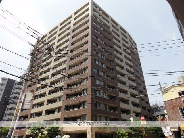 アクロス天神センタープラザの外観写真