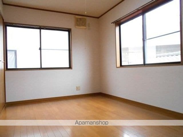 新潟市西区 2階建 築24年の内装写真