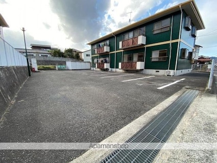 牟礼ぐらしＲｏｏｍ②[3DK/58.92m2]の駐車場