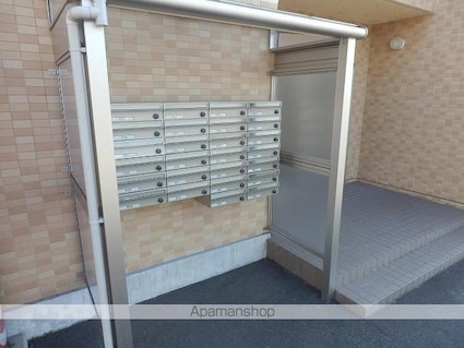 ＣＯＬＬＩＮＥ[3LDK/66.24m2]の共用部2