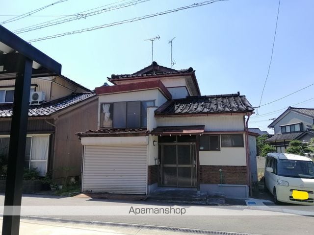 高岡市開発本町4-59戸建の外観写真