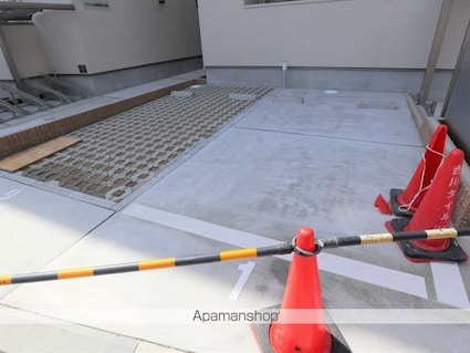 フジパレス泉佐野駅東Ⅰ番館[1K/31m2]の駐車場