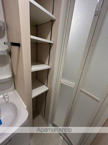 小田急伊勢原駅前マンションの内装写真
