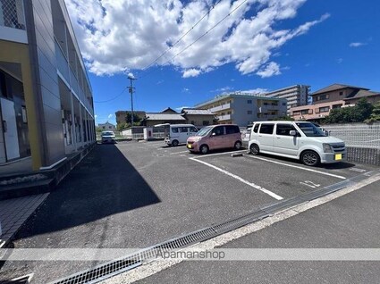 レオパレスＳｅｔｏ　Ｌａｎｄｓ　Ｍ＆Ｋ[1K/20.37m2]の駐車場