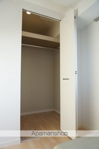 クレセント美野島の内装写真