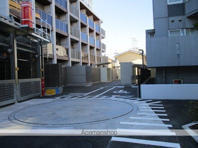 ザ・パークハビオ高円寺レジデンス[1K/30.07m2]の駐車場1