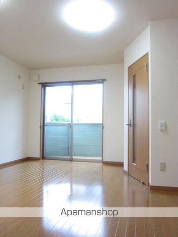 メゾネット庄内の内装写真