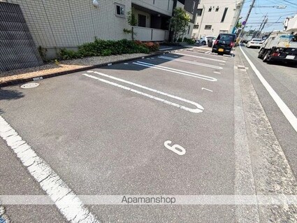 ラ・メージュ倉敷[1LDK/40.95m2]の駐車場