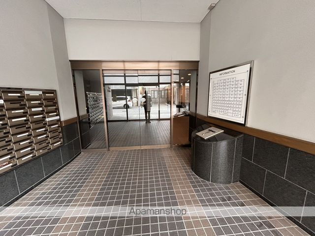 朝日プラザアムネット天満町の玄関写真
