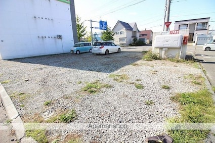 カーサレガーロ[1LDK/39.15m2]の駐車場