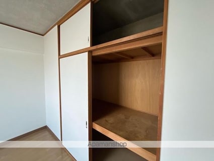 アーバン茜[3LDK/70.02m2]の収納