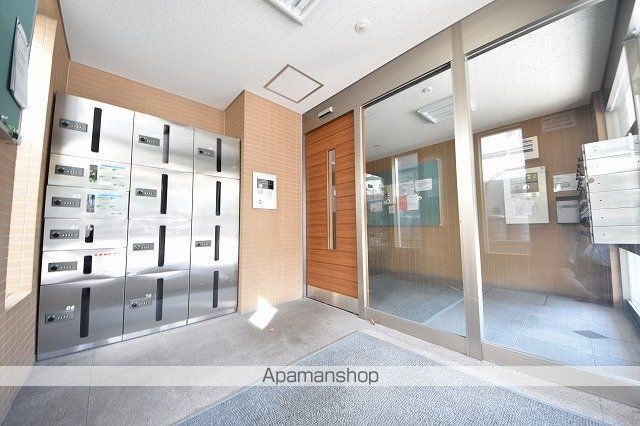 ノースパレス元町の玄関写真