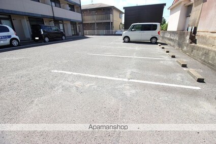ラ・フローラ[1K/23.18m2]の駐車場
