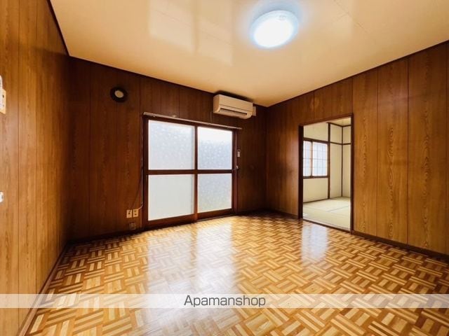 中道2丁目34番貸家 D棟の内装写真