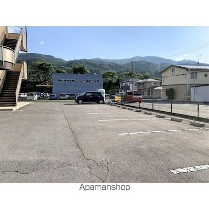 ＡｖａｎｃｅⅡ[1LDK/49.32m2]の駐車場