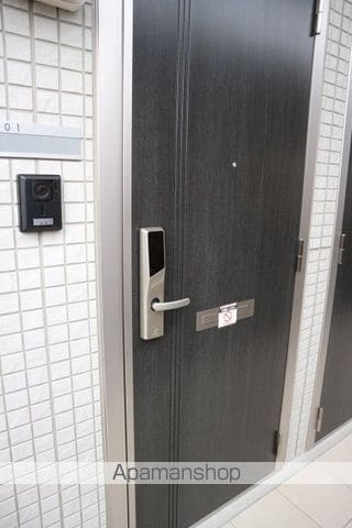 アウラ東町の玄関写真