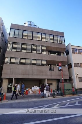 東京都新宿区内藤町[1R/40.13m2]の外観1