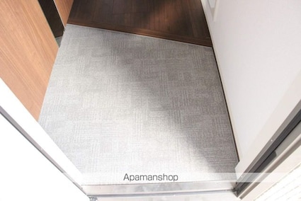 メゾンアンソレイユ[2LDK/65.35m2]の玄関