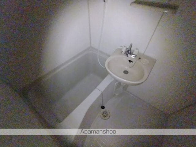 レオパレスホワイトコート高田西の内装写真