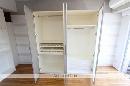 コリドールベイ[1K/36.3m2]の収納