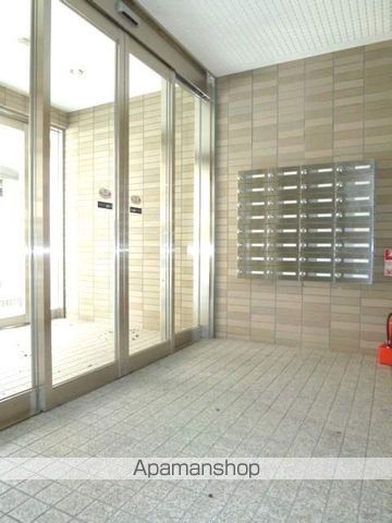 センタービレッジ本町の玄関写真