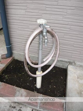 関川貸家[5K/76.03m2]の共用部