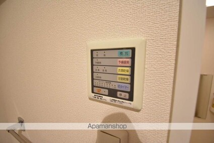 フラワーシティＩＮブラボン[1R/31.26m2]の駐車場5