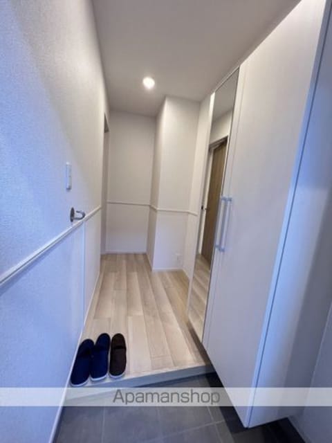 ライジングサンＢ[1LDK/50.01m2]の玄関