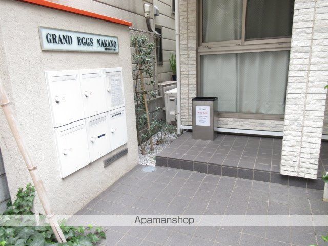 グランエッグス中野の玄関写真