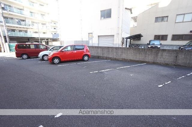 シェレナ本町[1R/35.1m2]の駐車場