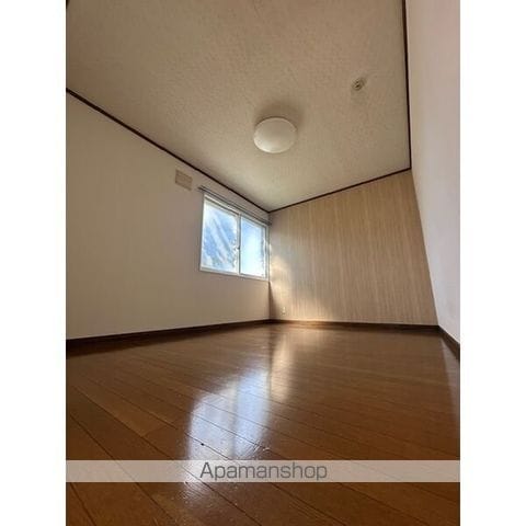 鈴真ハイツB棟の内装写真