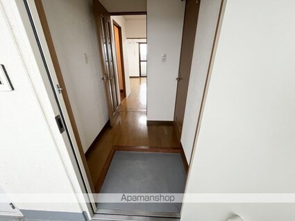 滋賀県長浜市新庄寺町[1K/28.44m2]の玄関