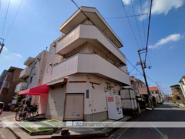 三上マンションの外観写真