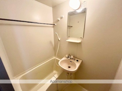 レオパレスロイヤルⅡ[1K/21.81m2]のバス