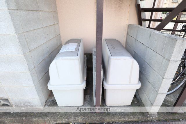 カタヤマハイツの玄関写真