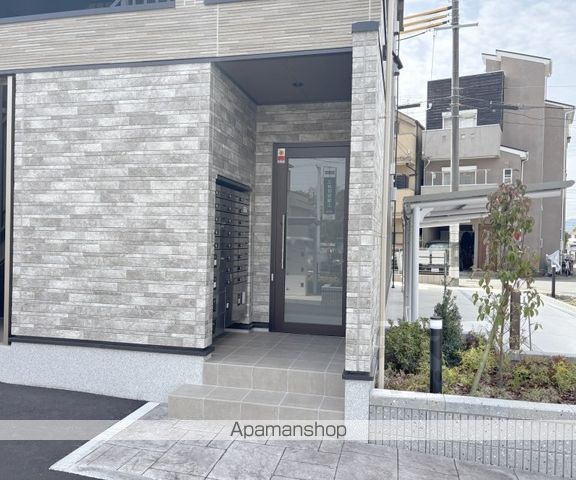 オーサム ヴィレッジ 京都桂の玄関写真