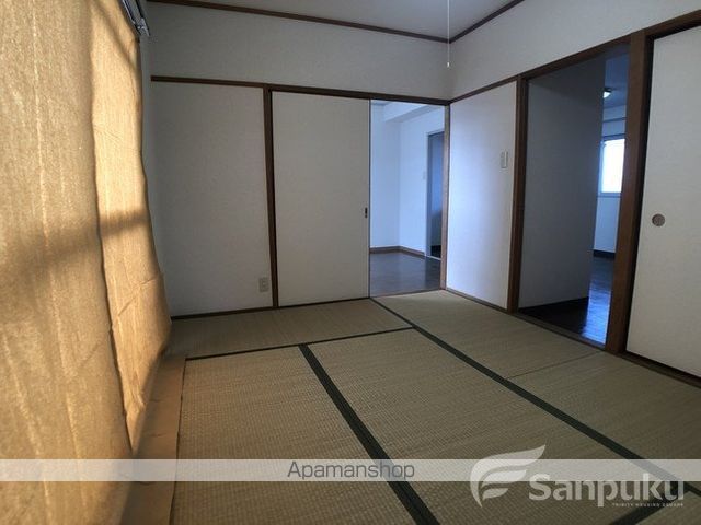 ハイツ南松山の内装写真