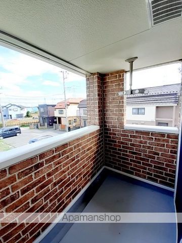 ワン リヴァーの内装写真
