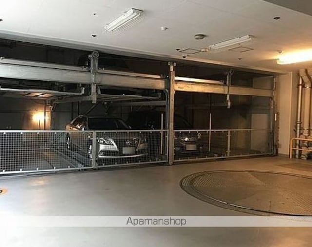 東京都立川市曙町２丁目[2LDK/54.07m2]の駐車場