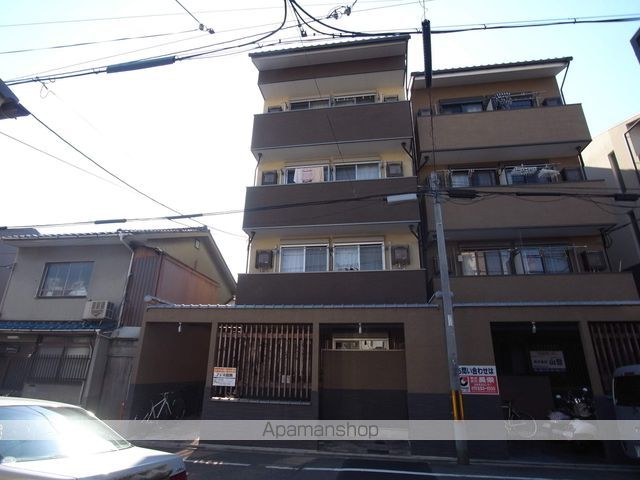 アドミ西院の外観写真