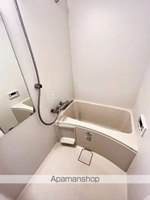 クロスレジデンス飯田橋[1K/25.88m2]のバス