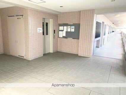 グラン・シャリオ[3LDK/67.09m2]の共用部1