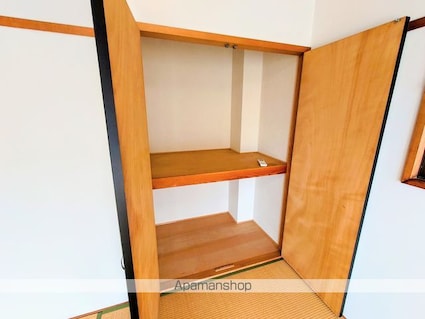 アイリスハイツ[2DK/49.8m2]の収納