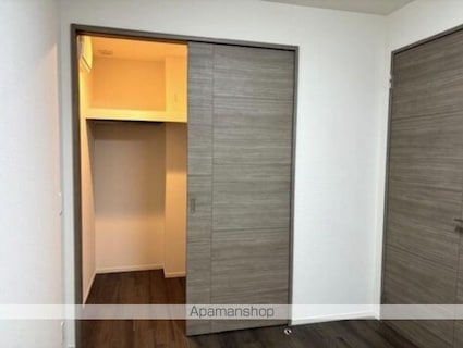 香川県高松市上之町１丁目[2LDK/71.16m2]の収納